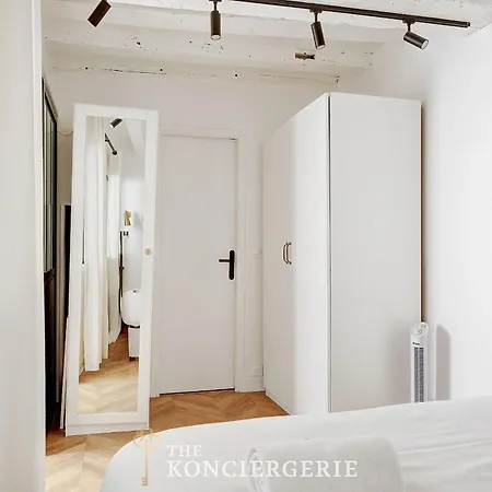 Apartment Stylish & Comfortable Flat Near The Seine Paris